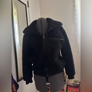 Aritzia Wilfred fuzzy warm coat